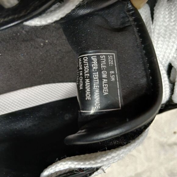 Guess Faux-Suede Black Platform Sneakers Size 8.5M - Picture 8 of 9